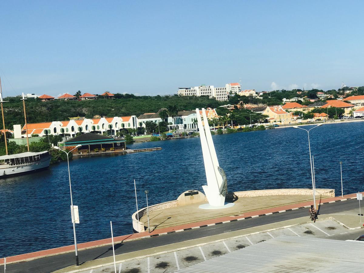 Hotel De Ruyterkade Willemstad Dış mekan fotoğraf